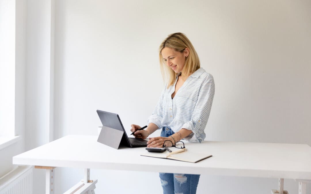 Gesünder im Büro arbeiten: mit der 30/15-Regel